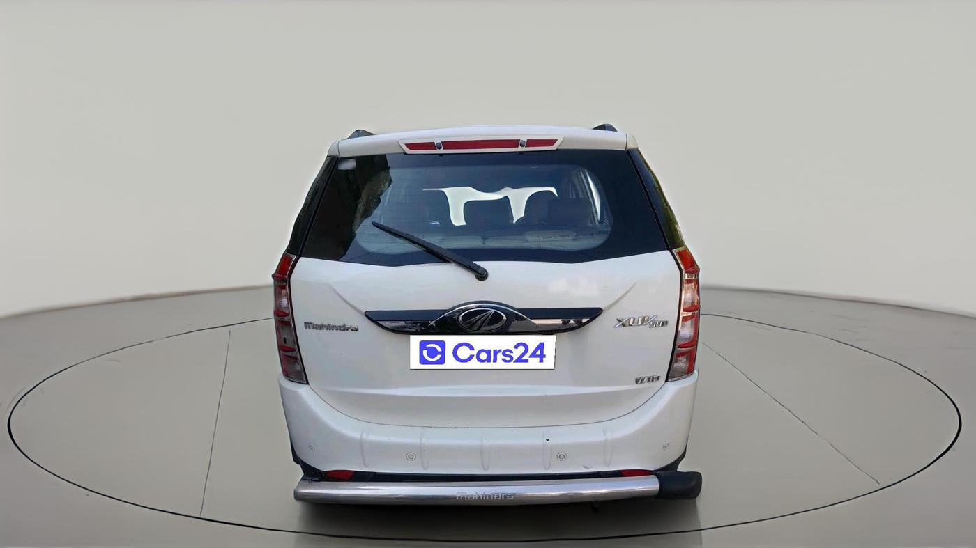 2016 Mahindra XUV500 W10, Diesel, Manual, 1,35,775 km, exterior