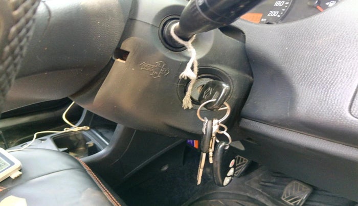 2011 Maruti Swift Dzire LXI, Petrol, Manual, 1,02,339 km, interior