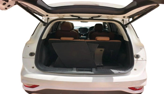 2021 MG HECTOR PLUS SHARP 2.0 DIESEL TURBO MT 6-STR, Diesel, Manual, 1,21,762 km, exterior