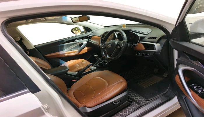 2021 MG HECTOR PLUS SHARP 2.0 DIESEL TURBO MT 6-STR, Diesel, Manual, 1,21,762 km, interior