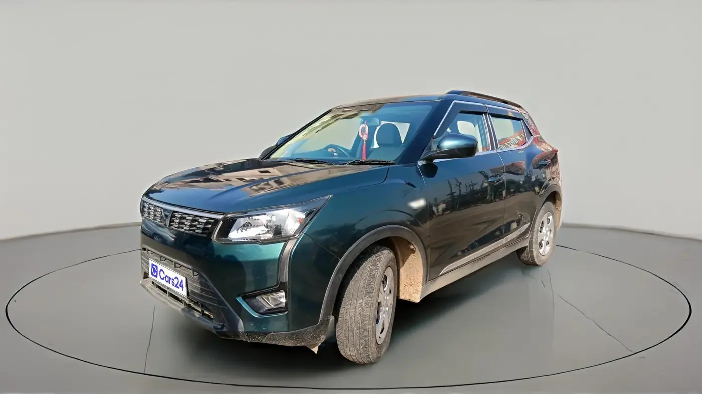 2023 Mahindra XUV300 W6 1.5 Diesel, Diesel, Manual, 1,20,788 km, exterior
