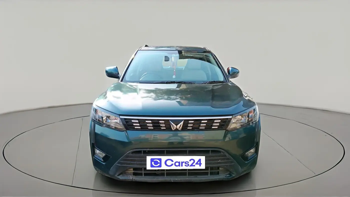 2023 Mahindra XUV300 W6 1.5 Diesel, Diesel, Manual, 1,20,788 km, exterior