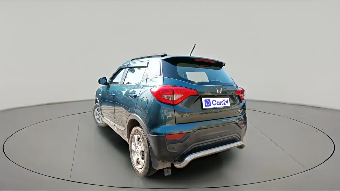 2023 Mahindra XUV300 W6 1.5 Diesel, Diesel, Manual, 1,20,788 km, exterior