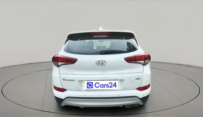 2018 Hyundai Tucson 2WD AT GL DIESEL
, Diesel, Automatic, 1,14,390 km, exterior
