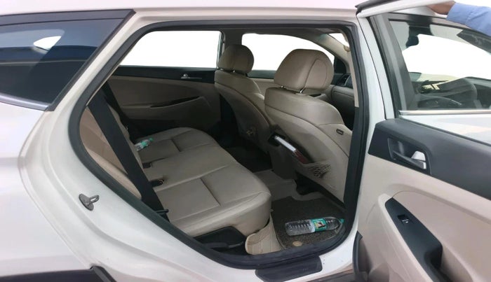 2018 Hyundai Tucson 2WD AT GL DIESEL
, Diesel, Automatic, 1,14,390 km, interior