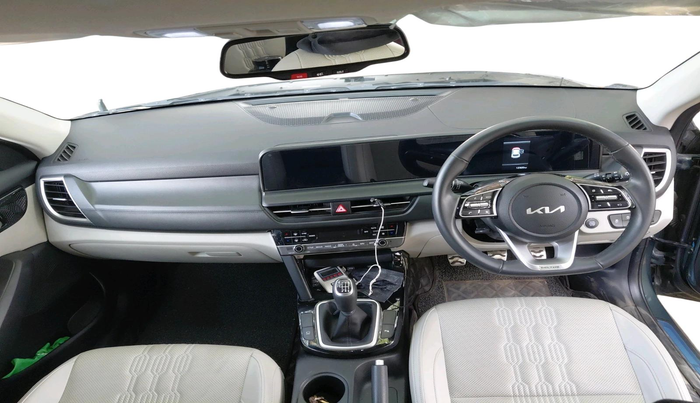 2024 KIA SELTOS  HTX 1.5 PETROL MT, Petrol, Manual, 12,320 km, interior