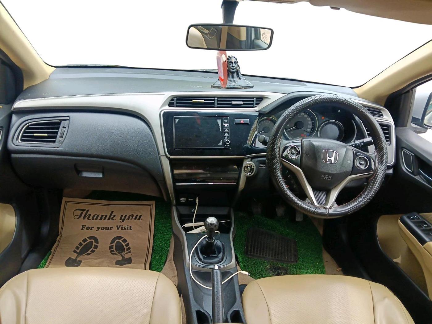 2017 Honda City 1.5L I-VTEC V MT, Petrol, Manual, 1,21,706 km, interior