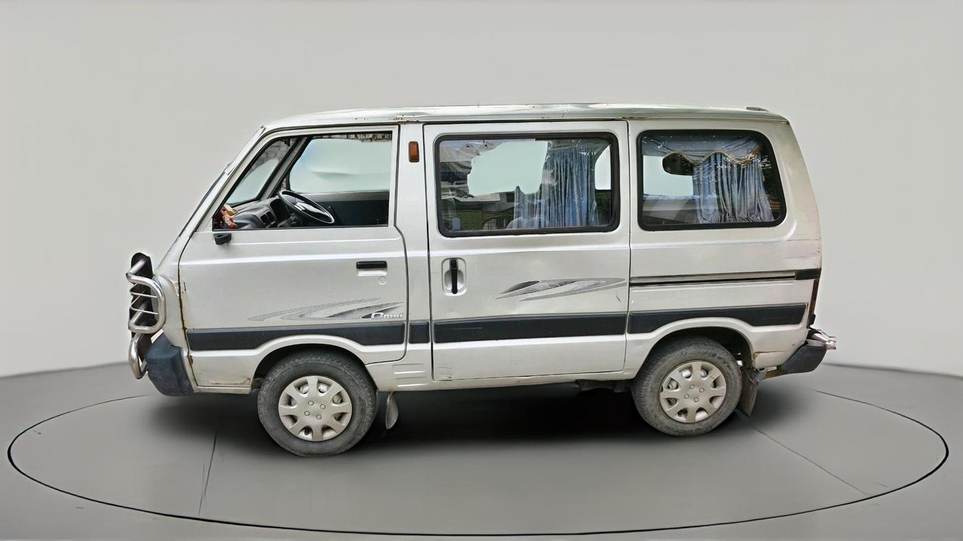 2011 Maruti Omni 5 STR, Petrol, Manual, 34,914 km, exterior