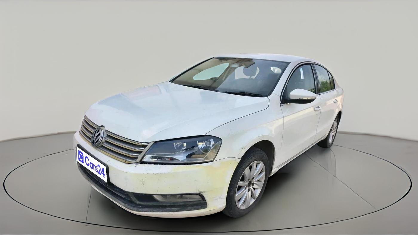 2012 Volkswagen Passat TRENDLINE MT, Diesel, Manual, 1,23,332 km, exterior