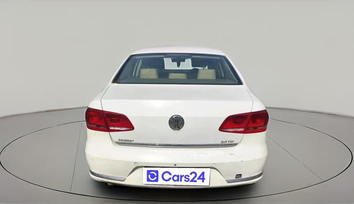 2012 Volkswagen Passat TRENDLINE MT, Diesel, Manual, 1,23,332 km, exterior