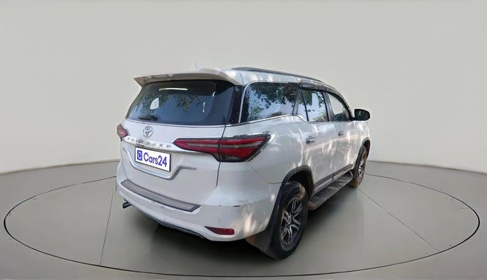 2023 Toyota Fortuner 4X2 MT 2.8 DIESEL, Diesel, Manual, 1,80,518 km, exterior