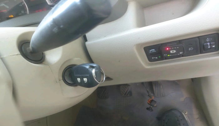 2017 Maruti Ertiga VXI, CNG, Manual, 1,11,815 km, interior