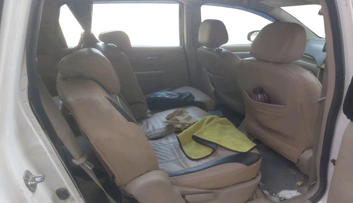 2017 Maruti Ertiga VXI, CNG, Manual, 1,11,815 km, interior