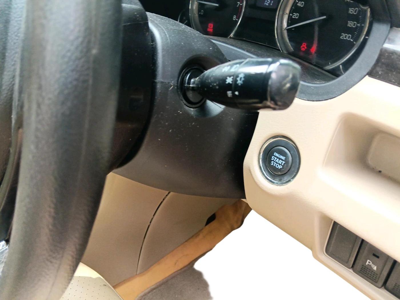 2015 Maruti Ciaz ZXI, Petrol, Manual, 55,203 km, interior