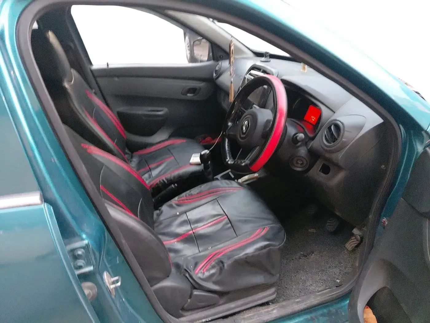 2021 Renault Kwid RXL, Petrol, Manual, 84,000 km, interior