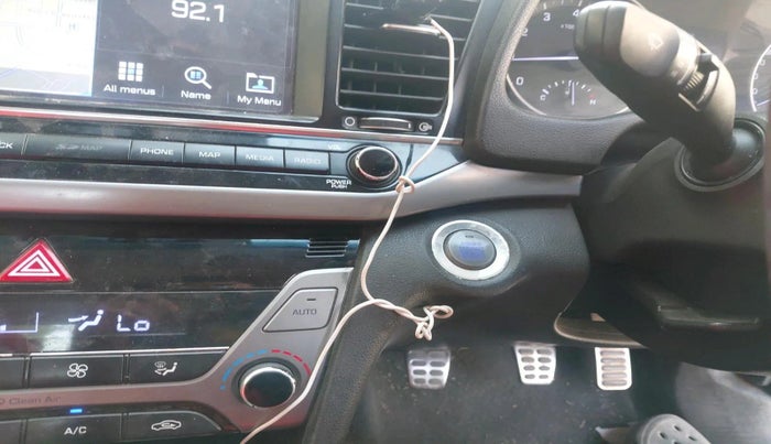 2017 Hyundai New Elantra 2.0 SX (O) MT, Petrol, Manual, 91,309 km, interior