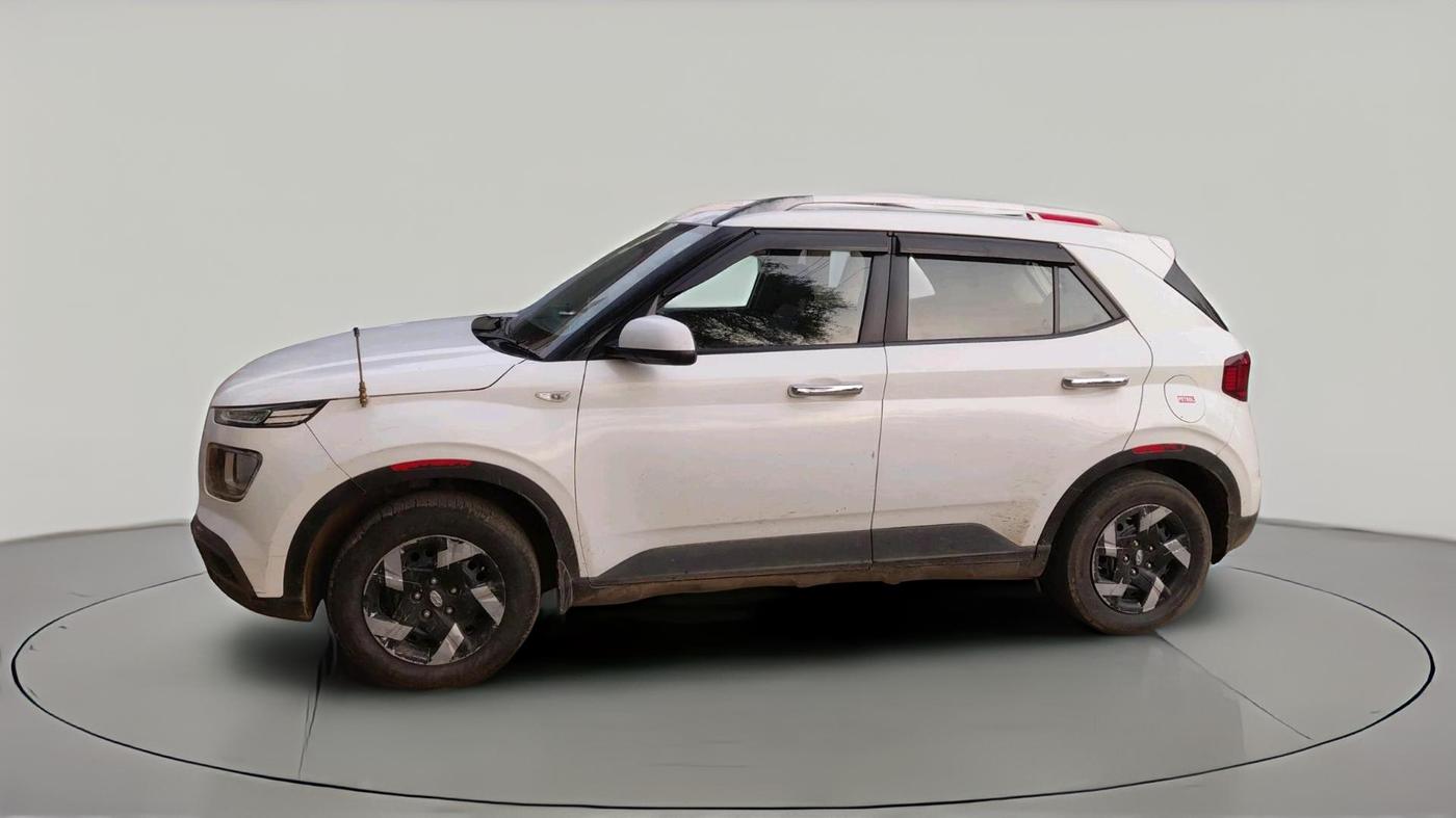 2020 Hyundai VENUE S 1.2, CNG, Manual, 72,574 km, exterior