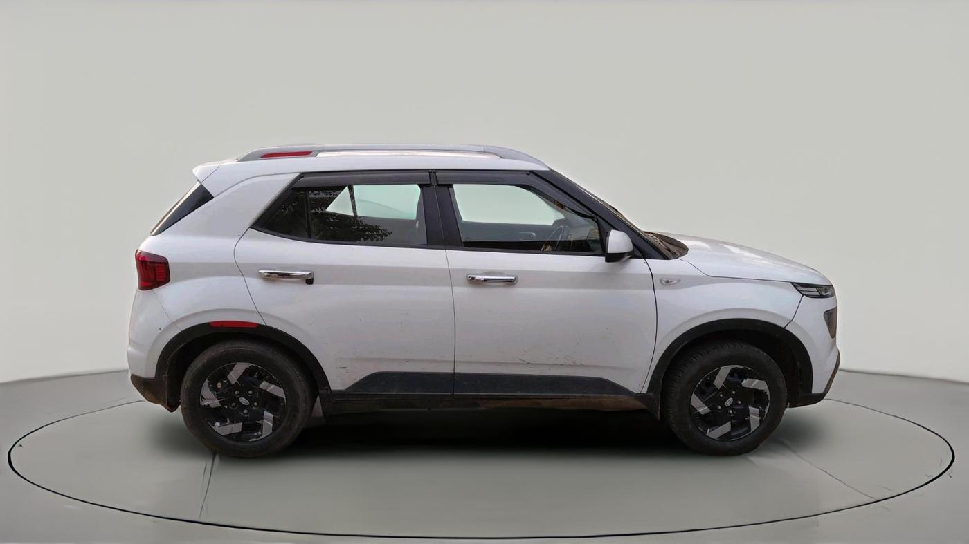 2020 Hyundai VENUE S 1.2, CNG, Manual, 72,574 km, exterior