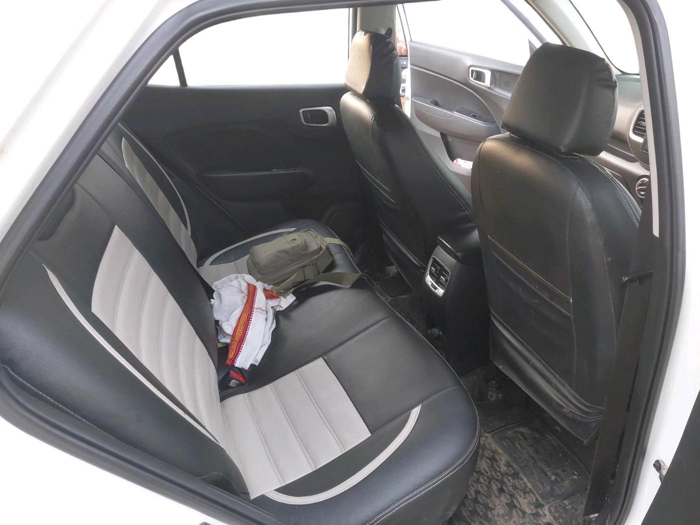 2020 Hyundai VENUE S 1.2, CNG, Manual, 72,574 km, interior