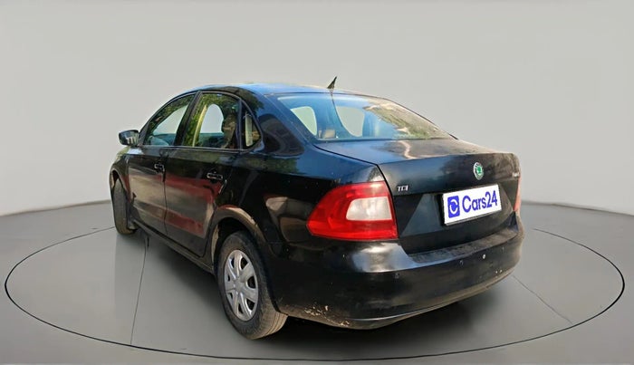 2012 Skoda Rapid AMBITION 1.6 TDI CR MT, Diesel, Manual, 93,238 km, exterior