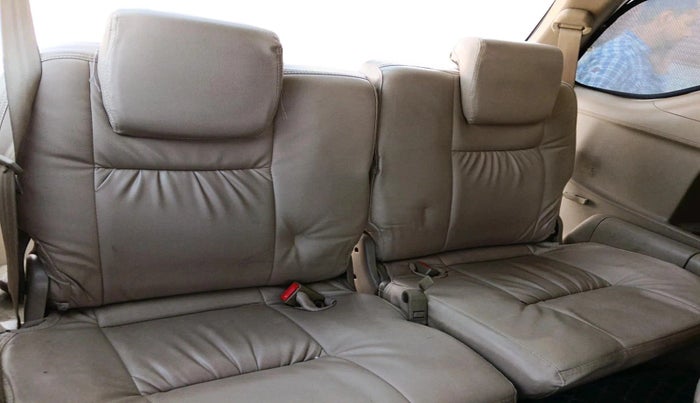 2015 Toyota Fortuner 3.0 4X2 MT, Diesel, Manual, 1,10,876 km, interior