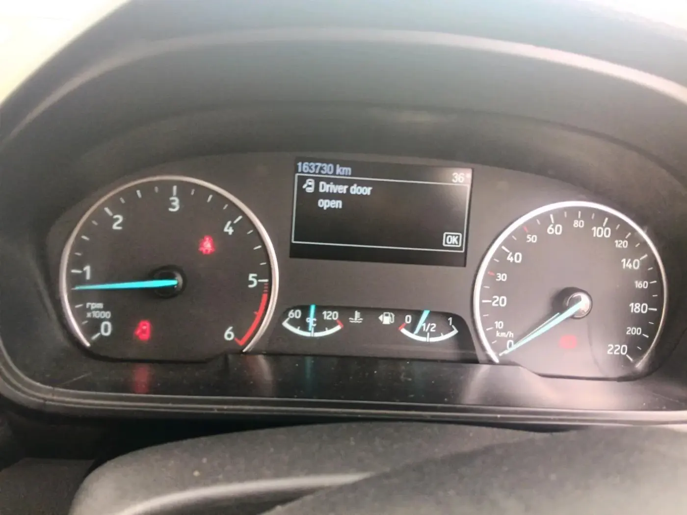 2019 Ford Ecosport TITANIUM 1.5L SPORTS(SUNROOF) DIESEL, Diesel, Manual, 1,63,730 km, interior