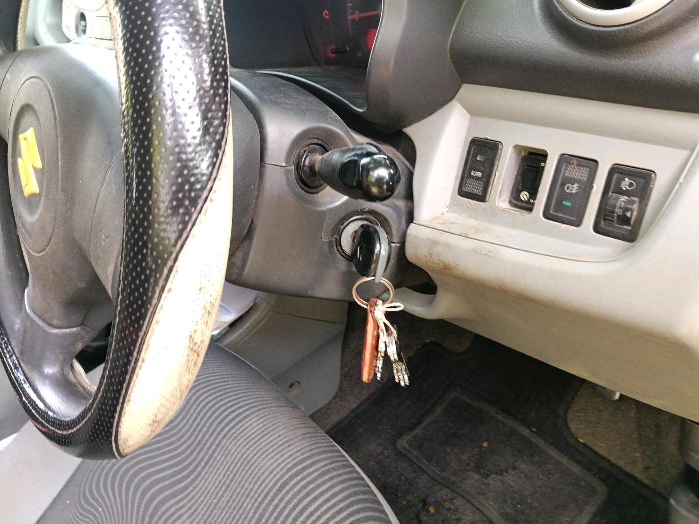 2010 Maruti A Star ZXI, CNG, Manual, 1,17,383 km, interior