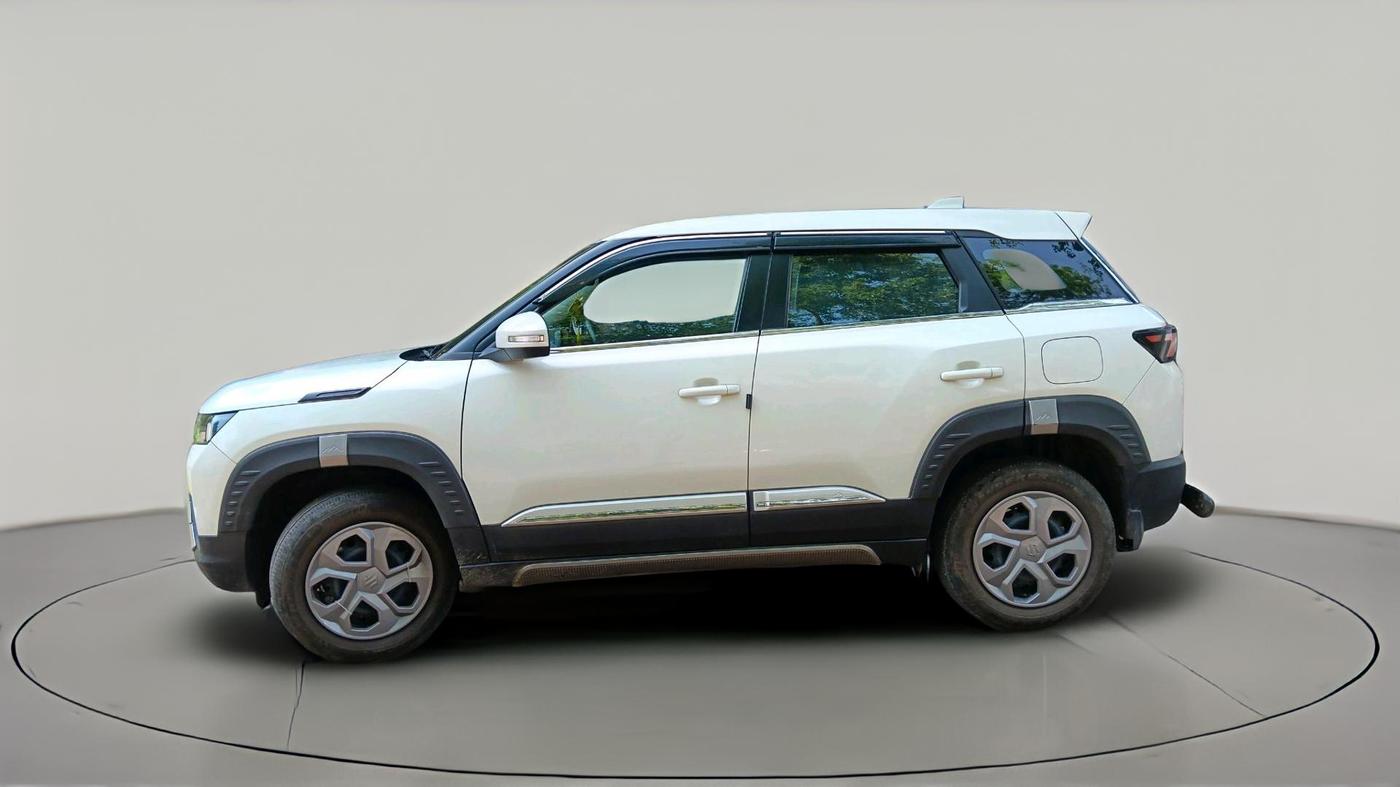 2024 Maruti BREZZA VXI S-CNG, CNG, Manual, 13,622 km, exterior