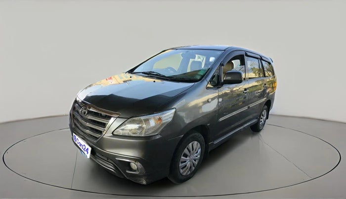 2012 Toyota Innova GX 2.5 8 STR, Diesel, Manual, 2,66,011 km, exterior