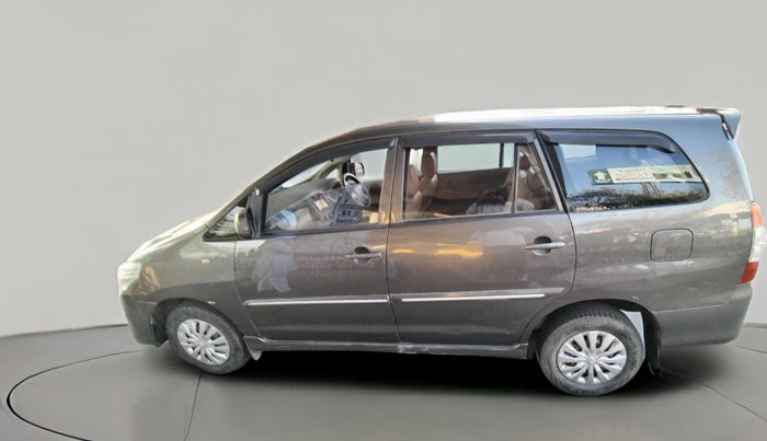 2012 Toyota Innova GX 2.5 8 STR, Diesel, Manual, 2,66,011 km, exterior