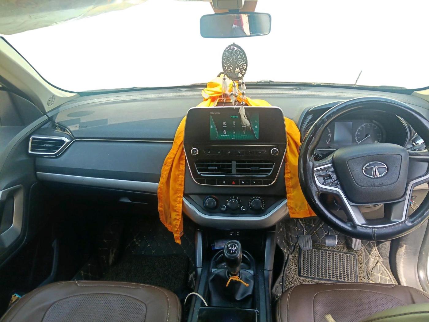 2021 Tata Harrier XM 2.0L KRYOTEC, Diesel, Manual, 64,453 km, interior