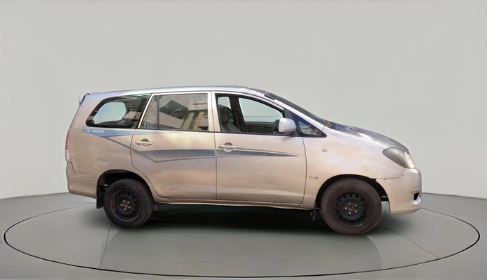 2009 Toyota Innova 2.5 G2 8STR, Diesel, Manual, 1,37,329 km, exterior