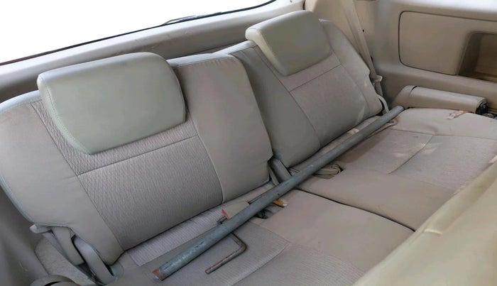 2009 Toyota Innova 2.5 G2 8STR, Diesel, Manual, 1,37,329 km, interior