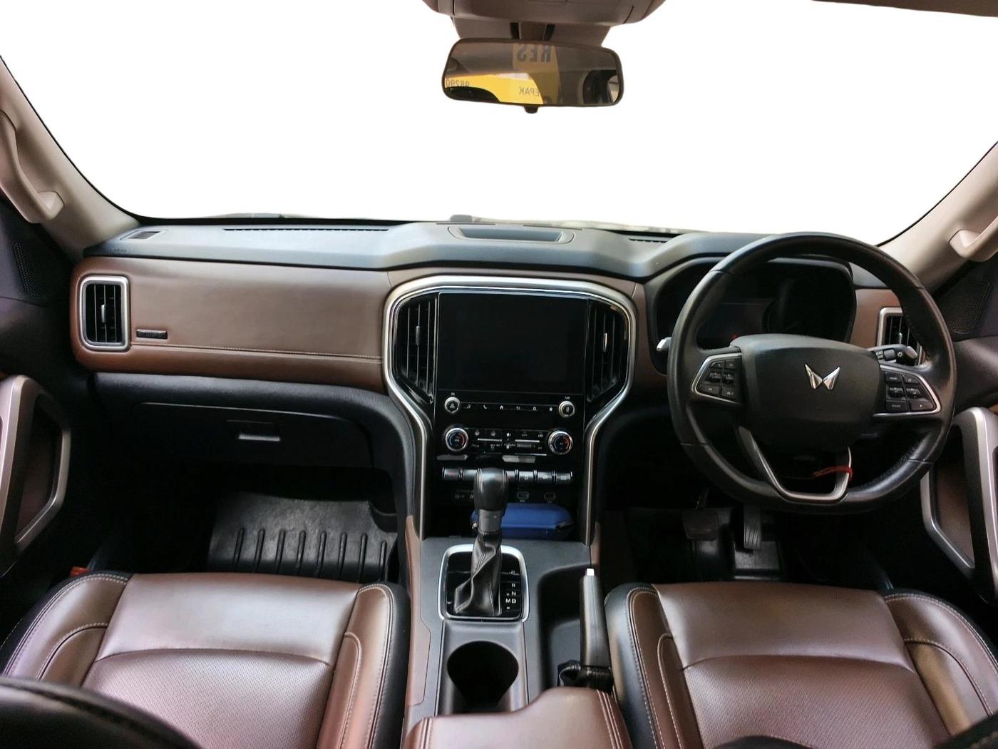 2023 Mahindra SCORPIO-N Z8 DIESEL AT 2WD 7 STR, Diesel, Automatic, 53,033 km, interior