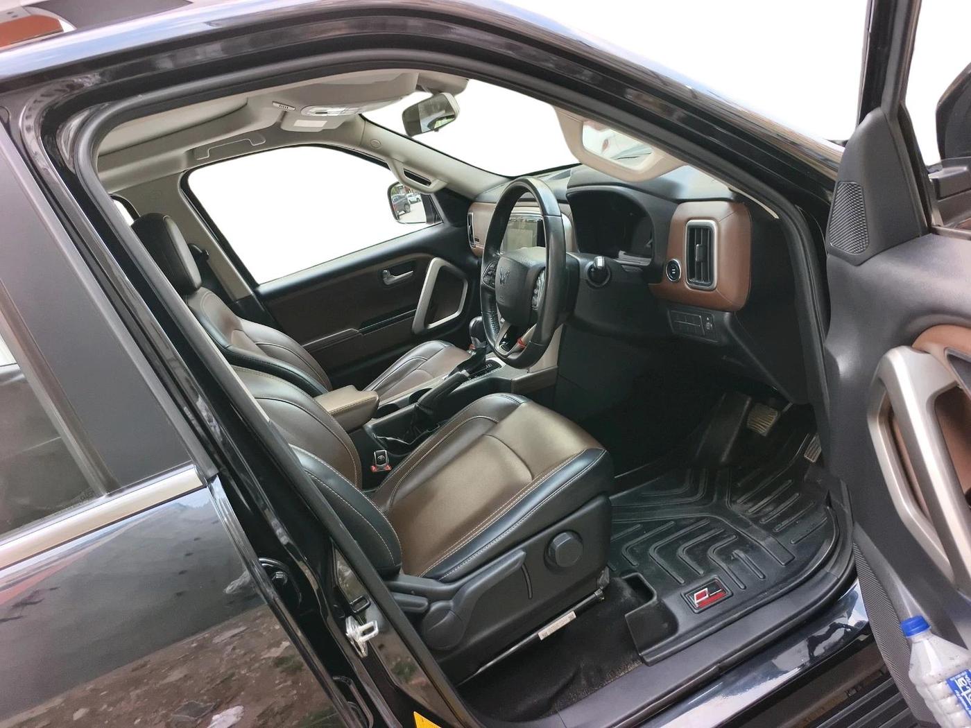 2023 Mahindra SCORPIO-N Z8 DIESEL AT 2WD 7 STR, Diesel, Automatic, 53,033 km, interior