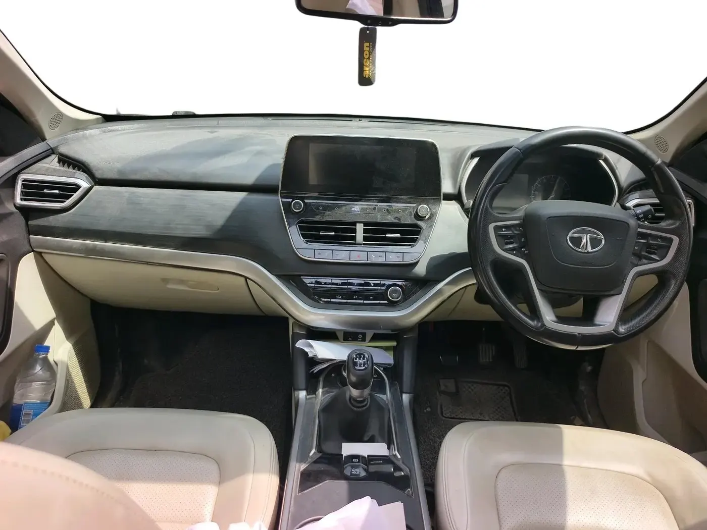 2021 Tata Safari XZ PLUS, Diesel, Manual, 71,166 km, interior