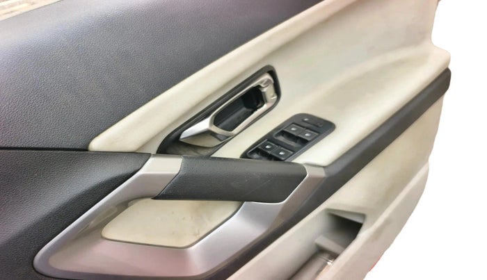 2021 Tata Safari XZ PLUS, Diesel, Manual, 71,166 km, interior