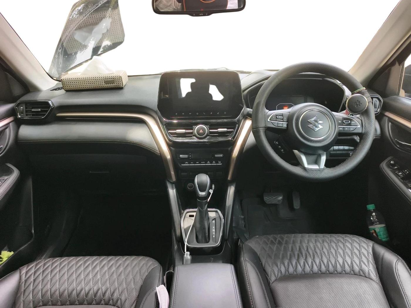 2024 Maruti Grand Vitara ALPHA PLUS HYBRID ECVT, Hybrid, Automatic, 23,007 km, interior