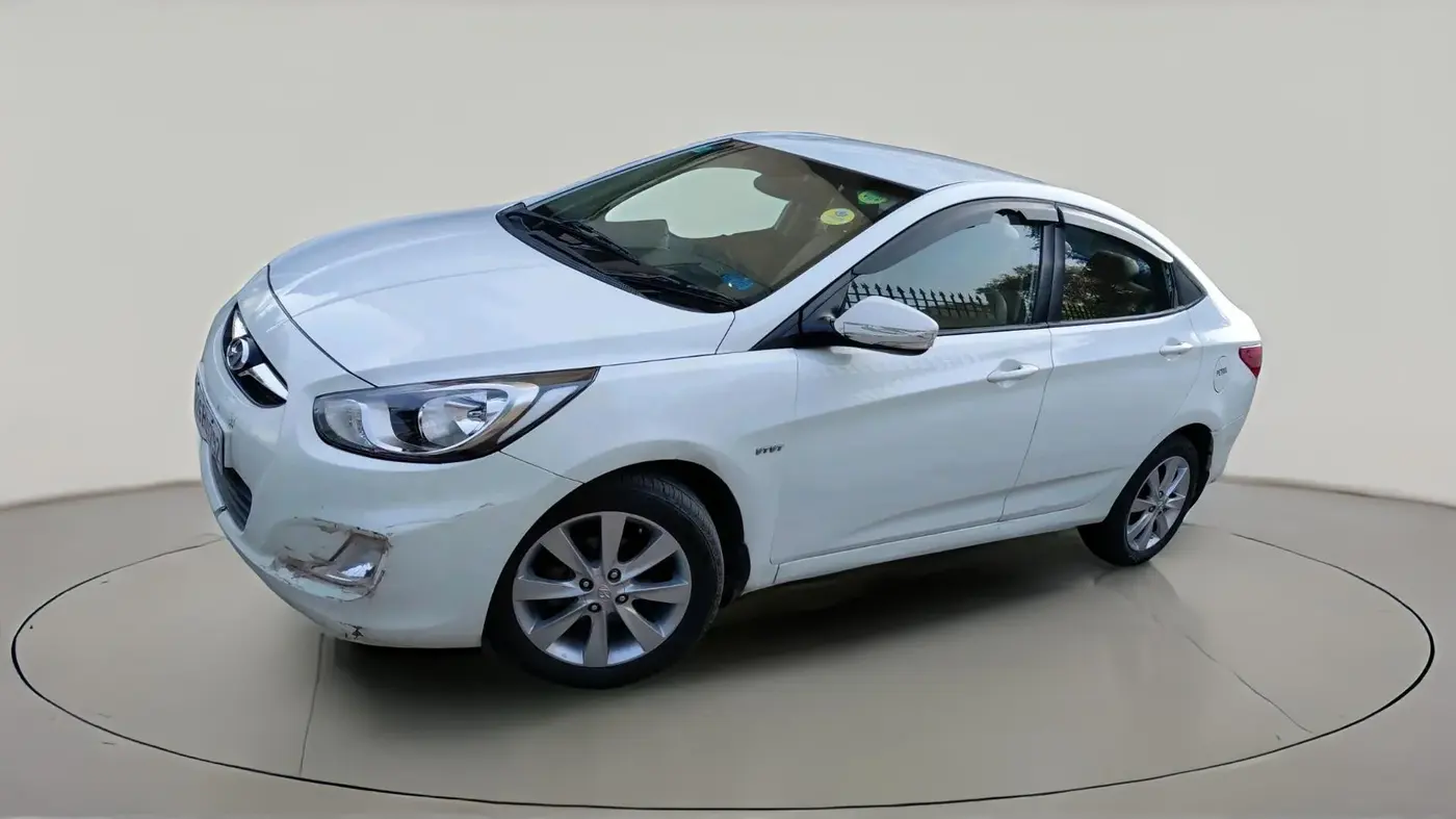 2011 Hyundai Verna FLUIDIC 1.6 VTVT SX, Petrol, Manual, 83,207 km, exterior