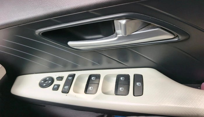 2023 Hyundai Verna SX 1.5 l MPI, Petrol, Manual, 40,882 km, interior