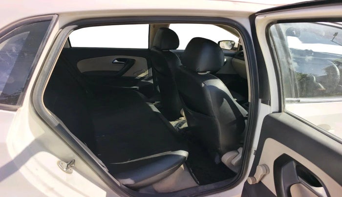 2012 Volkswagen Polo TRENDLINE 1.2L DIESEL, Diesel, Manual, 1,79,966 km, interior