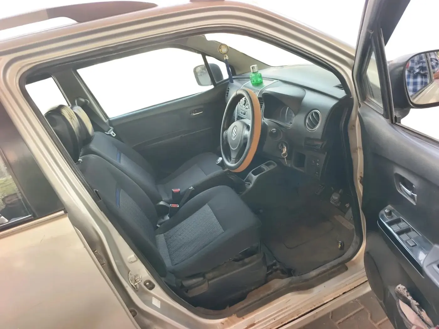 2013 Maruti Wagon R 1.0 VXI, Petrol, Manual, 1,03,521 km, interior