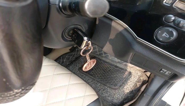 2015 Honda City 1.5L I-DTEC V, Diesel, Manual, 1,21,149 km, interior