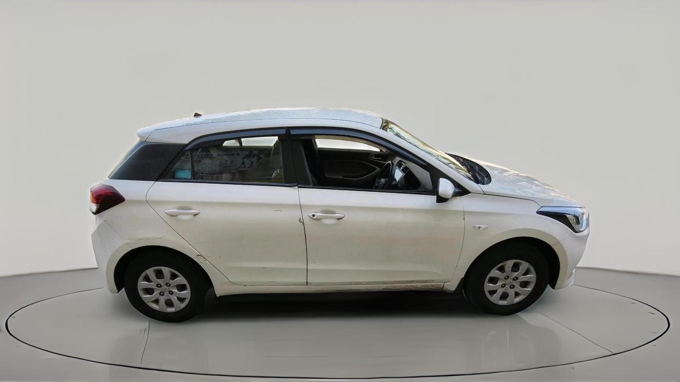 2015 Hyundai Elite i20 MAGNA 1.2, CNG, Manual, 1,00,611 km, exterior