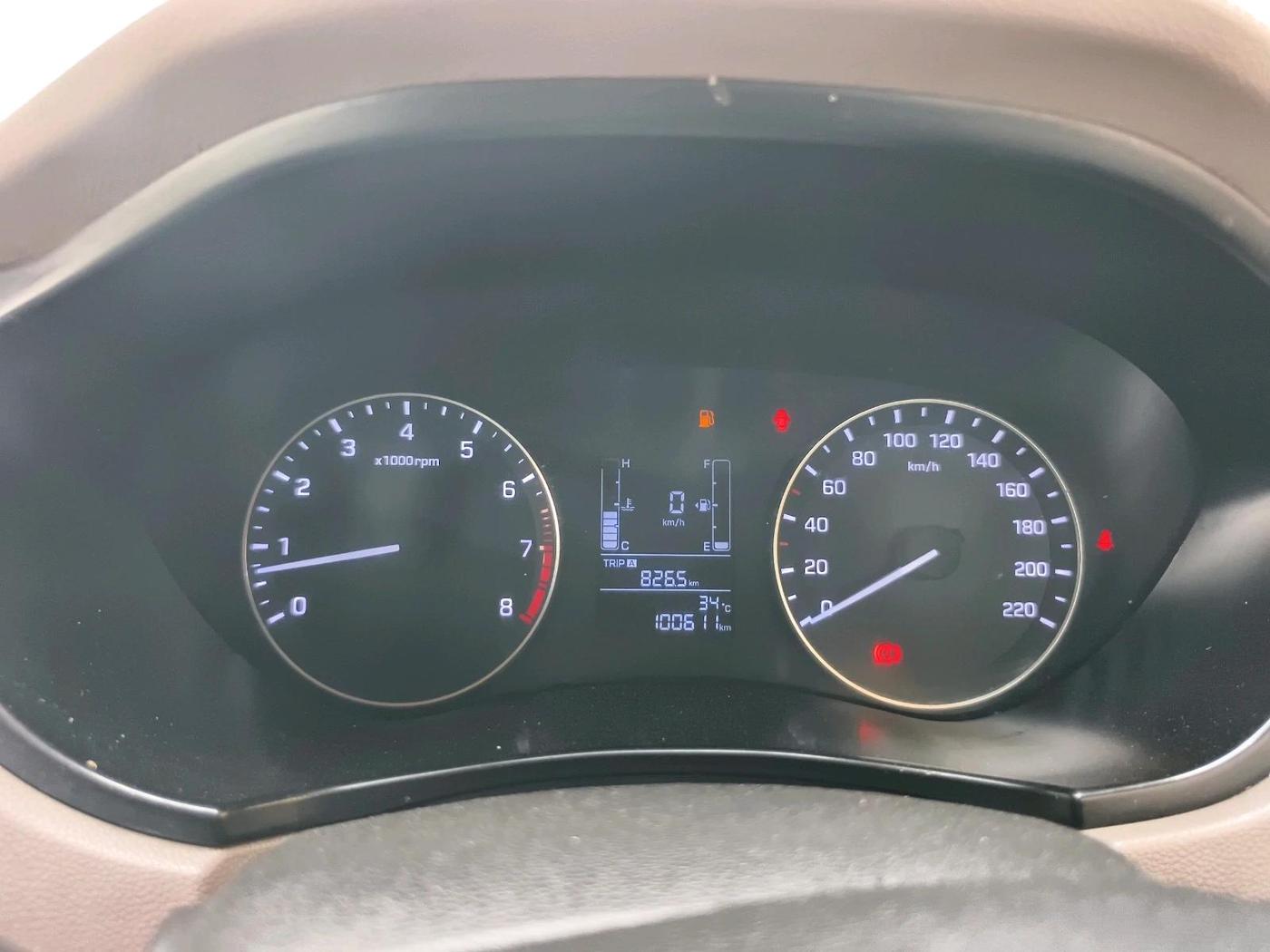 2015 Hyundai Elite i20 MAGNA 1.2, CNG, Manual, 1,00,611 km, interior