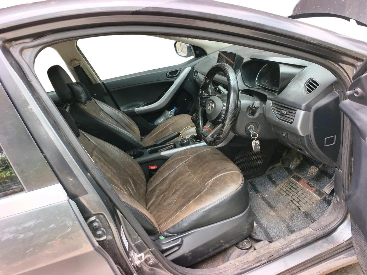 2022 Tata NEXON XE PETROL, CNG, Manual, 1,45,435 km, interior