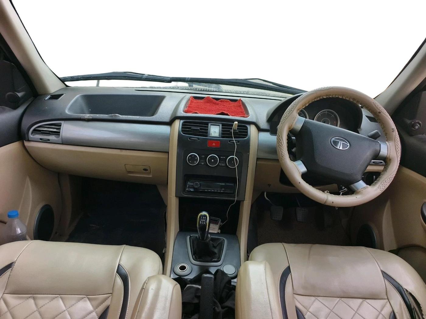 2014 Tata Safari Storme 2.2 EX 4X2, Diesel, Manual, 1,58,000 km, interior