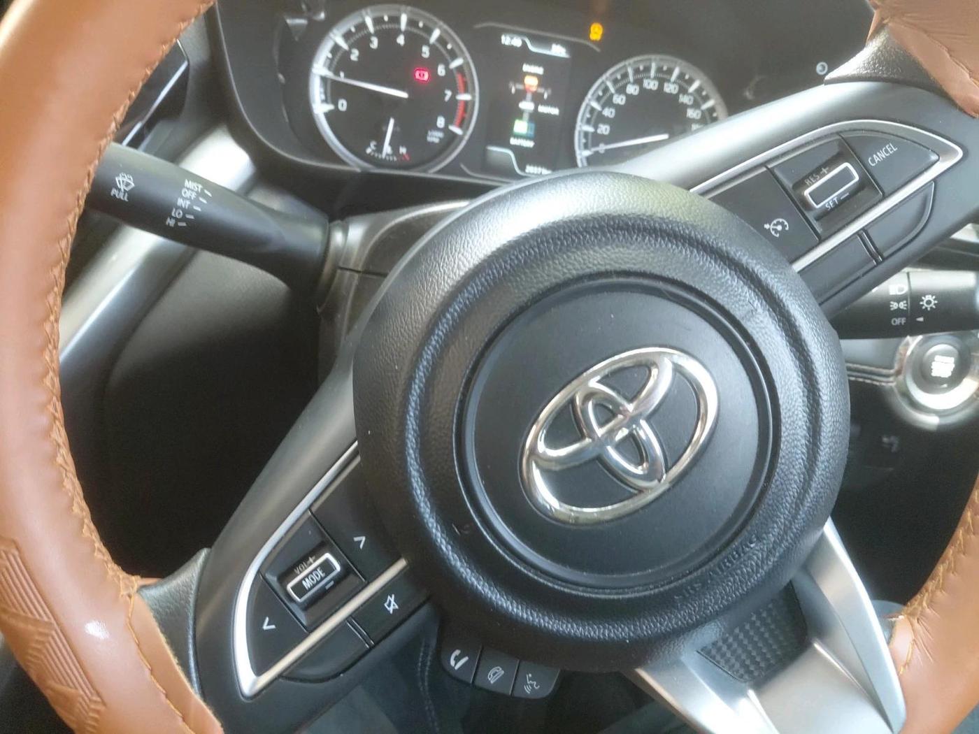 2023 Toyota URBAN CRUISER HYRYDER S NEO DRIVE, Petrol, Manual, 20,371 km, interior