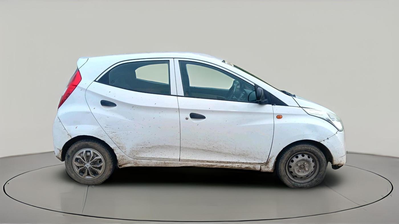 2018 Hyundai Eon ERA +, Petrol, Manual, 1,66,730 km, exterior