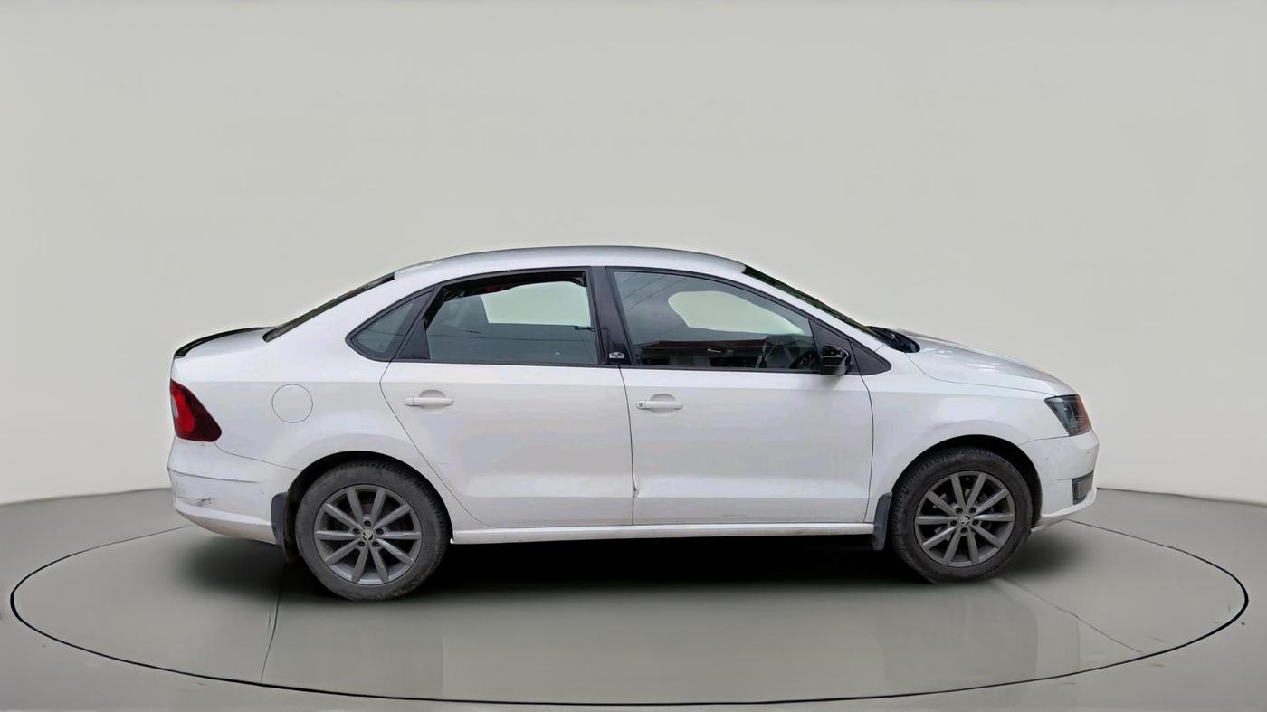2019 Skoda Rapid STYLE 1.6 MPI AT, Petrol, Automatic, 58,933 km, exterior